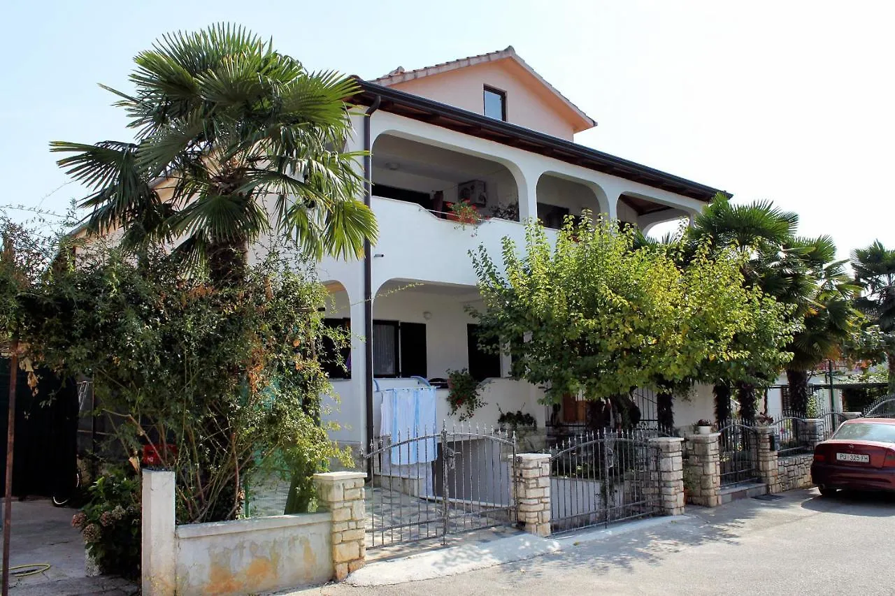Apartments With A Parking Space Novigrad - 2536 0*, Novigrad (Istria) Croatia