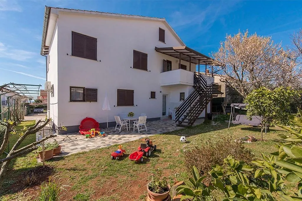 Apartments With A Parking Space Novigrad - 2536 Croatia