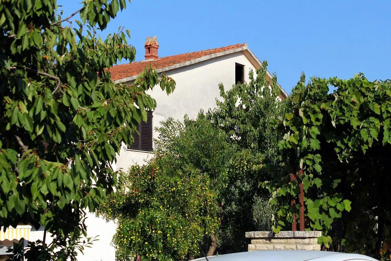 Apartments With A Parking Space Novigrad - 2536  Novigrad (Istria)