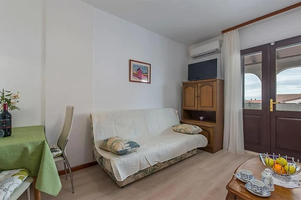 Apartments With A Parking Space Novigrad - 2536 0*, Novigrad (Istria)