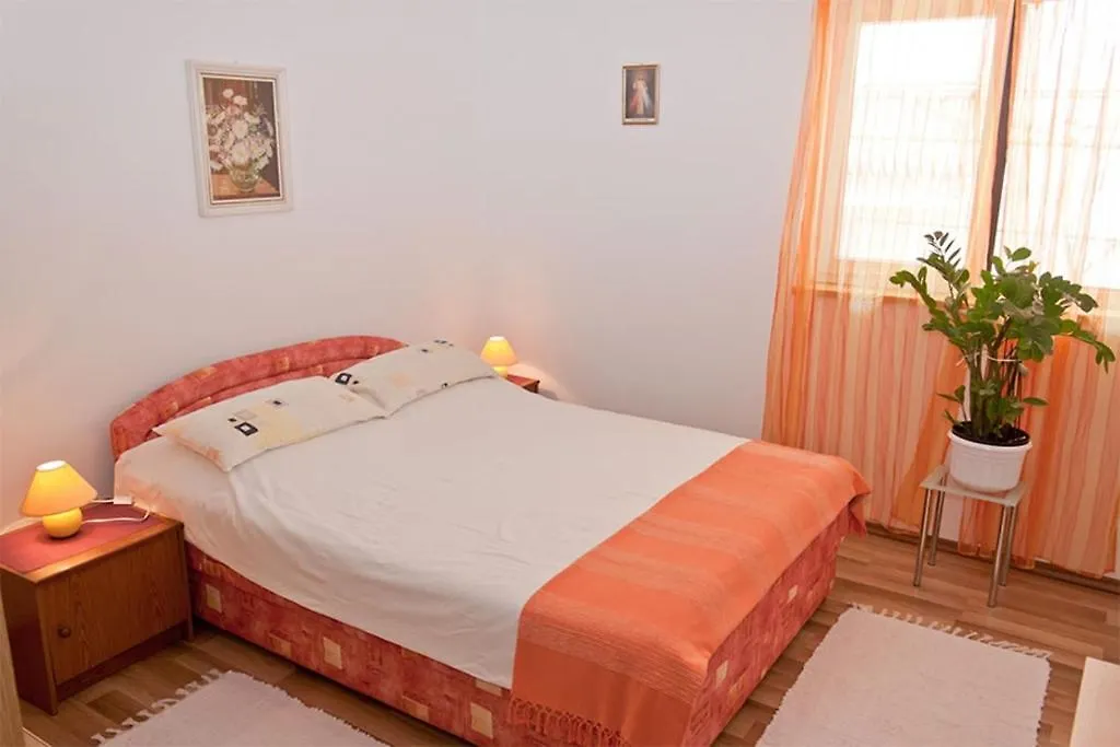Apartments With A Parking Space Novigrad - 2536 Novigrad (Istria)